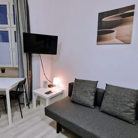 Old Market Drewnowska Manufaktura&parking *